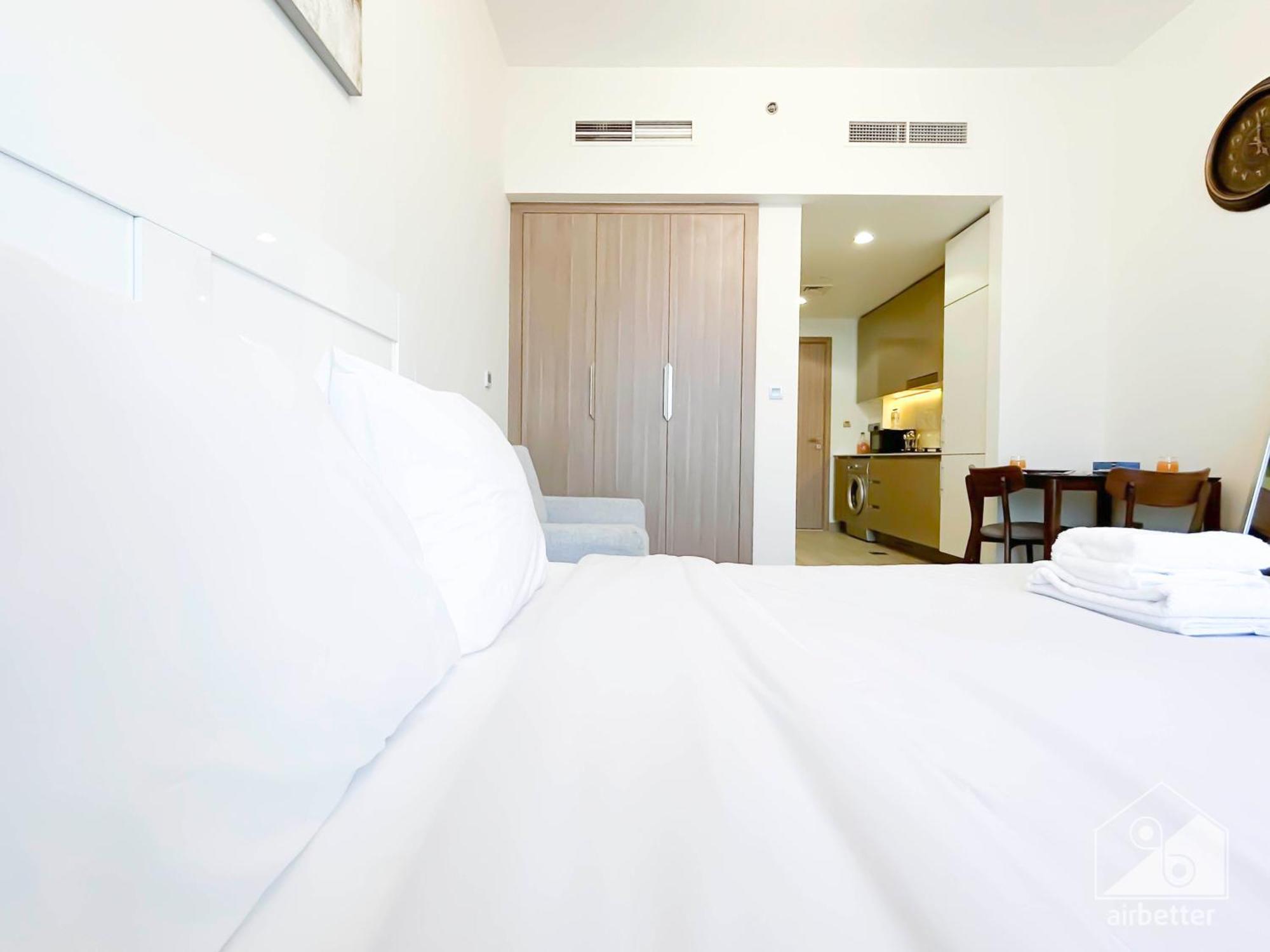 Azizi Riviera Elegant With Great Amenities Apartment