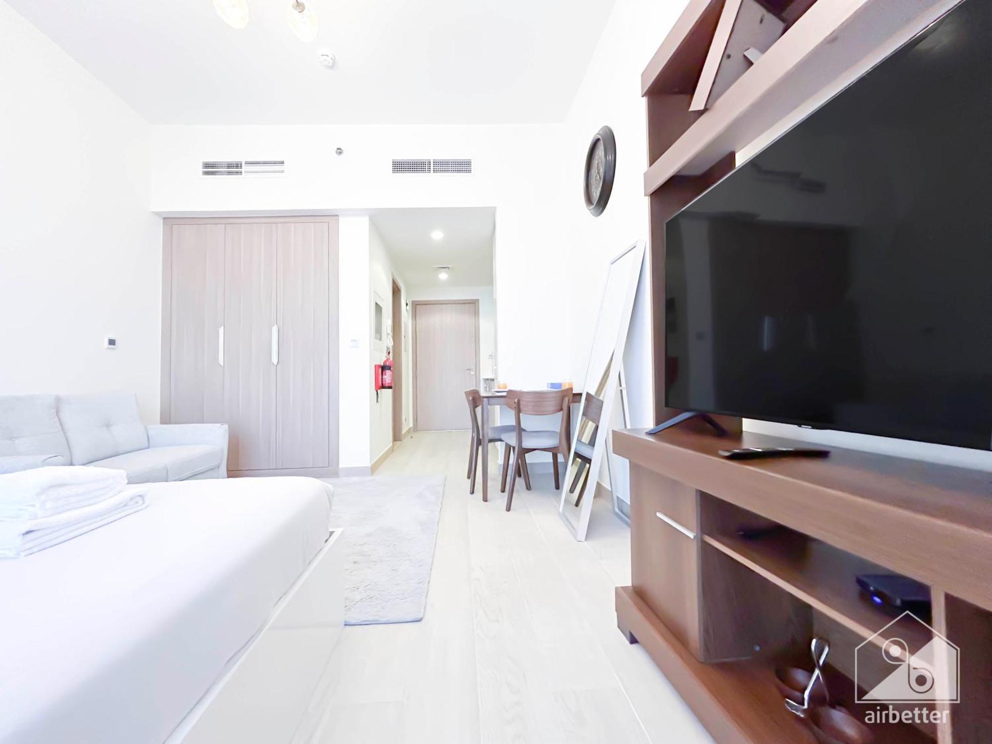Azizi Riviera Elegant With Great Amenities Apartment